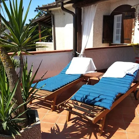 San Felice Circeo Alimede Per Sei Feriehus Borgo Montenero